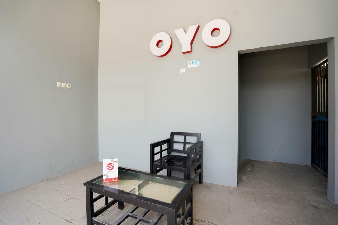 Oyo 1316 Mentari Family Homestay Probolinggo Zewnętrze zdjęcie